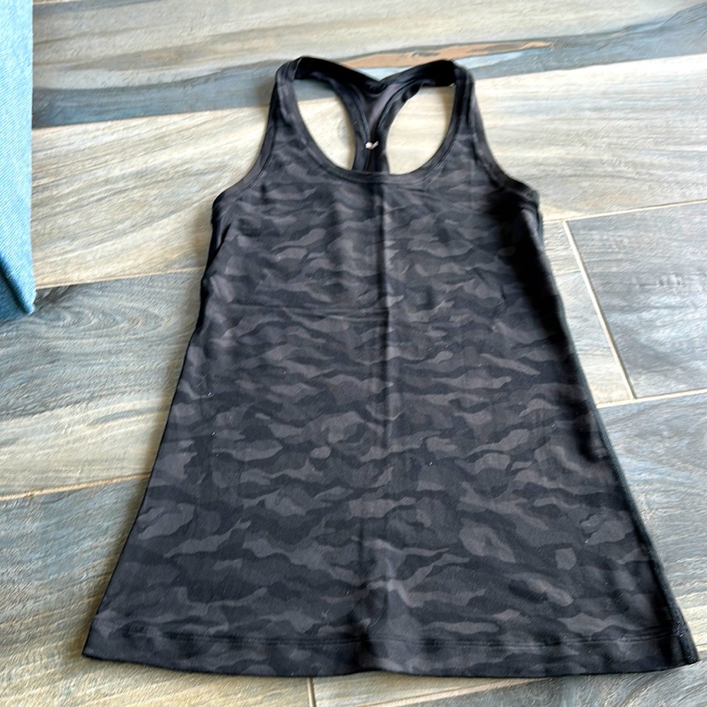 Camouflage Lulu tank top